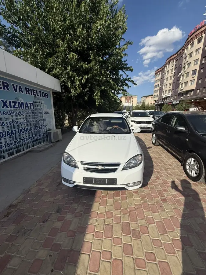 Chevrolet Gentra,  2 позиция