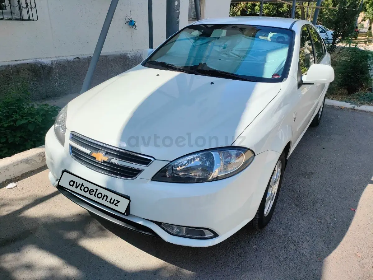 Chevrolet Gentra,  1 позиция