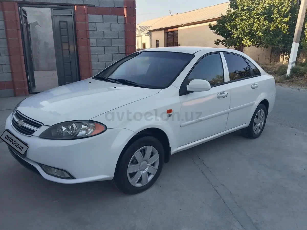 Chevrolet Lacetti,  2 позиция