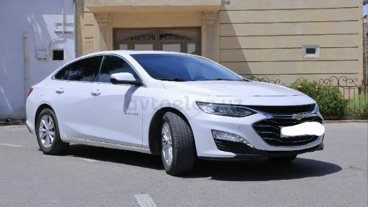 Chevrolet Malibu 2