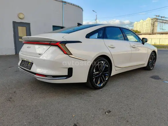 Kia K8