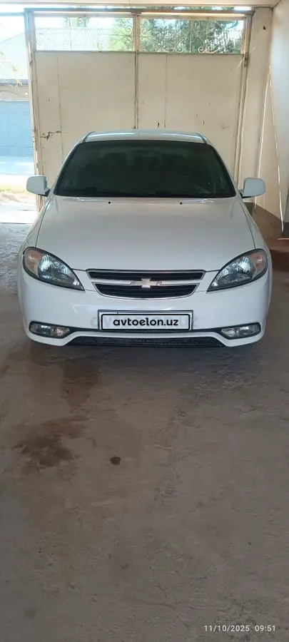 Chevrolet Gentra,  2 позиция