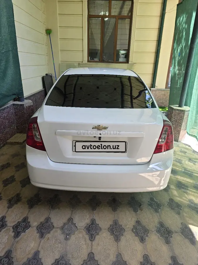 Chevrolet Gentra,  3 позиция