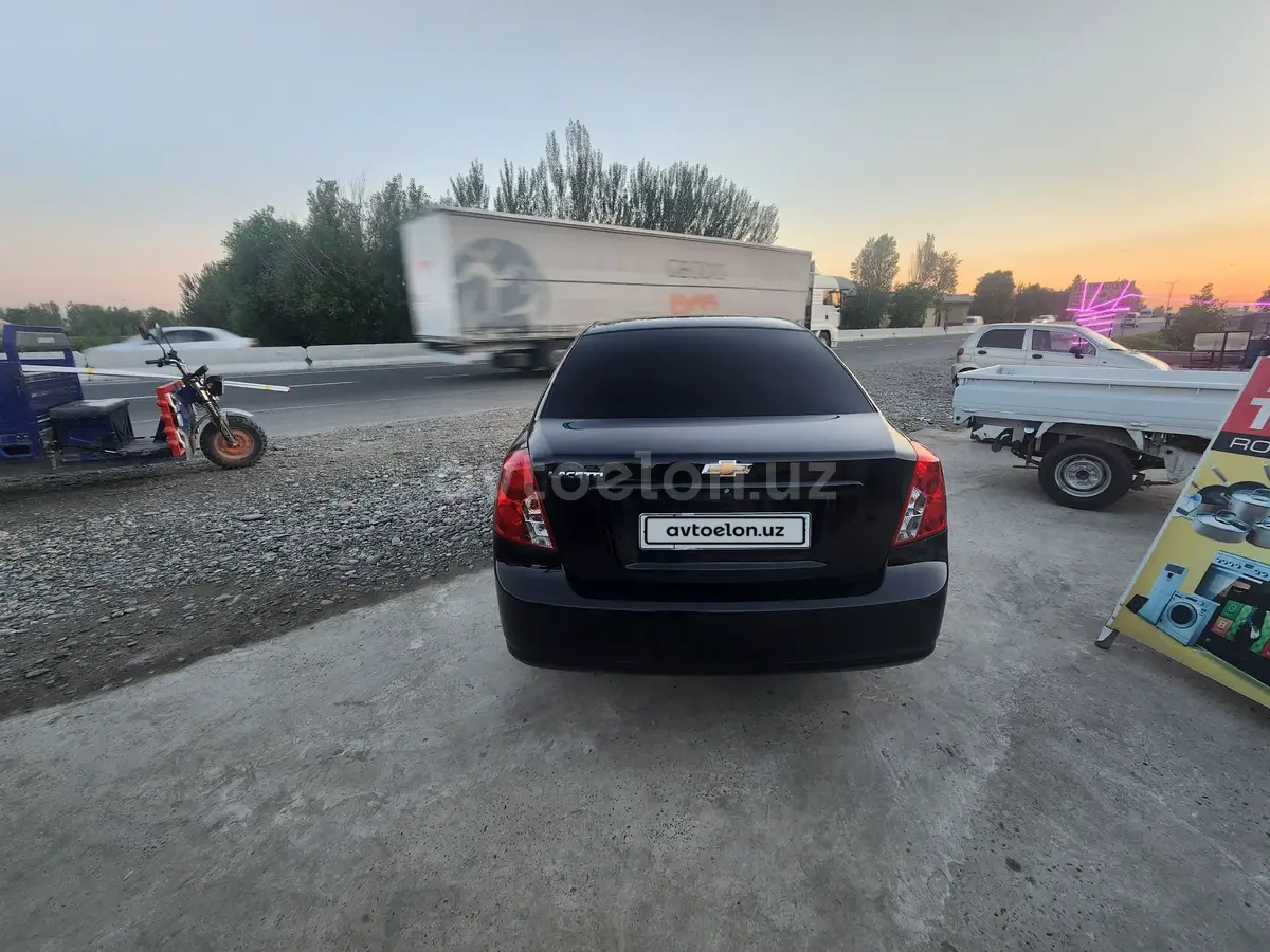 Chevrolet Gentra,  3 позиция