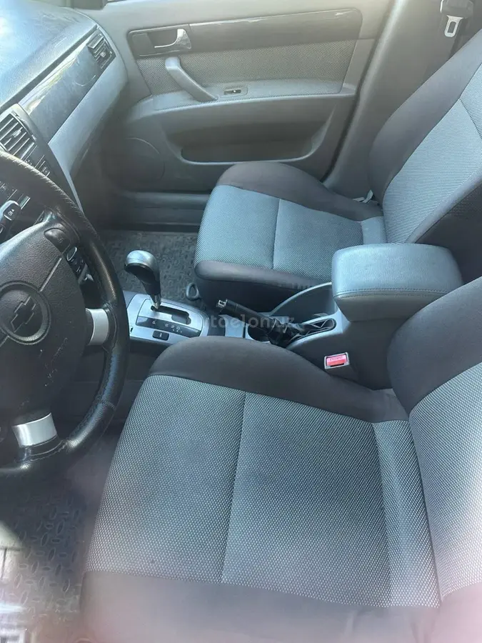 Chevrolet Gentra,  3 позиция