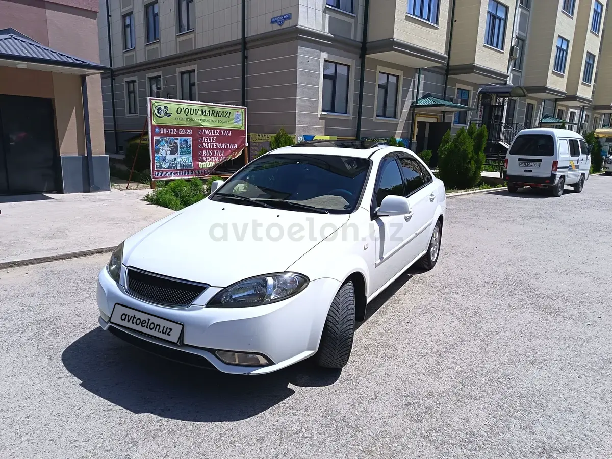 Chevrolet Gentra,  3 позиция
