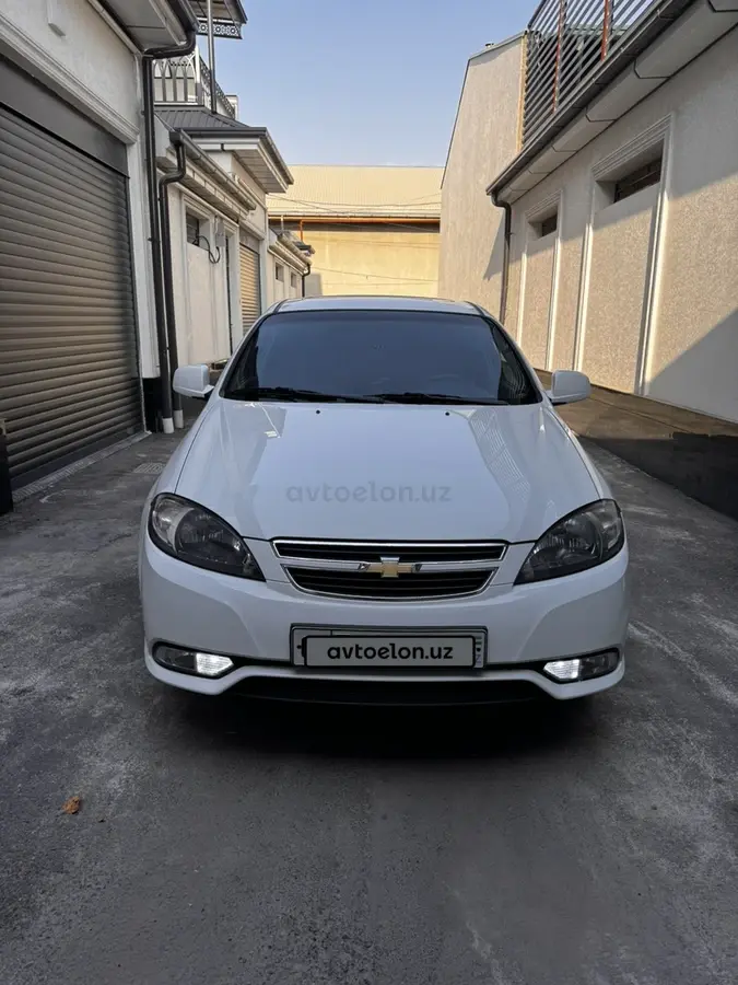 Chevrolet Gentra,  3 позиция