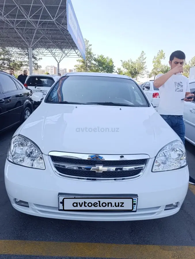 Chevrolet Lacetti,  3 позиция