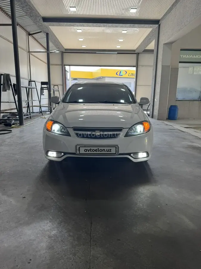 Chevrolet Gentra,  3 позиция