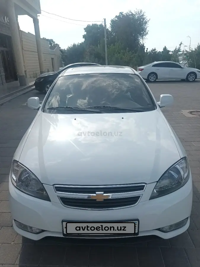 Chevrolet Gentra,  3 позиция