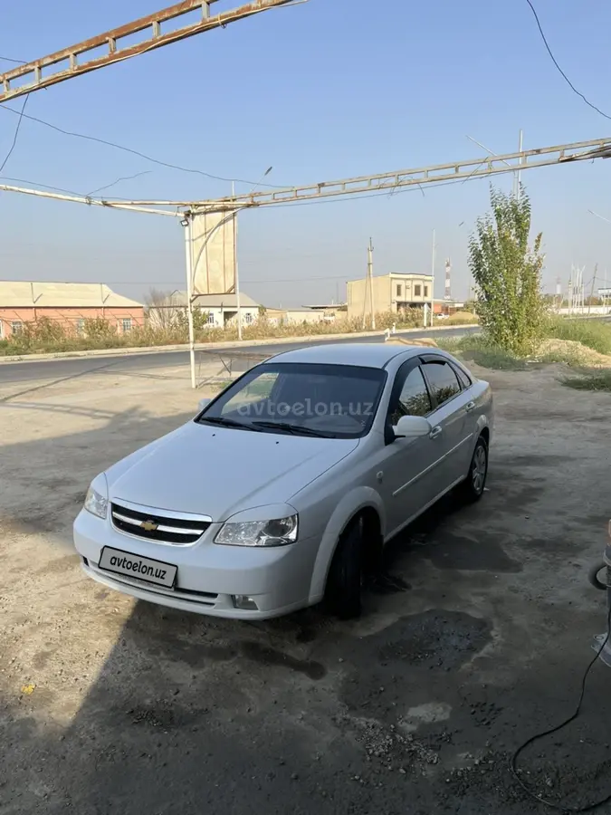 Chevrolet Lacetti,  1 позиция