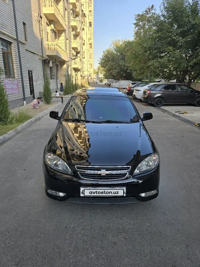Chevrolet Gentra,  3 позиция