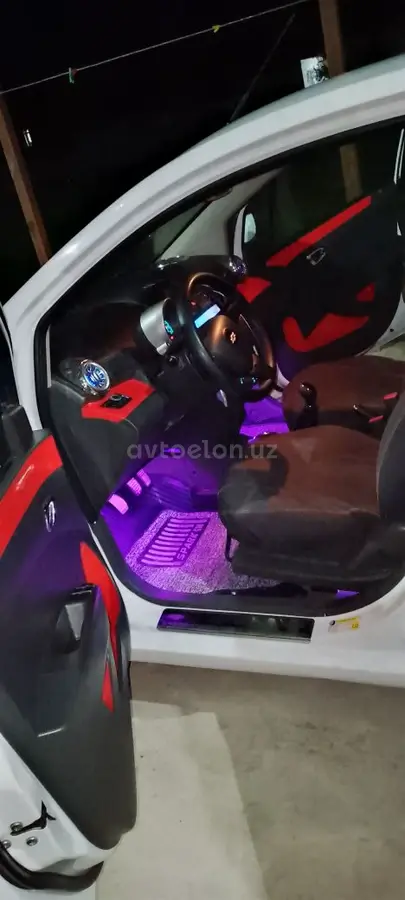 Chevrolet Spark,  3 позиция