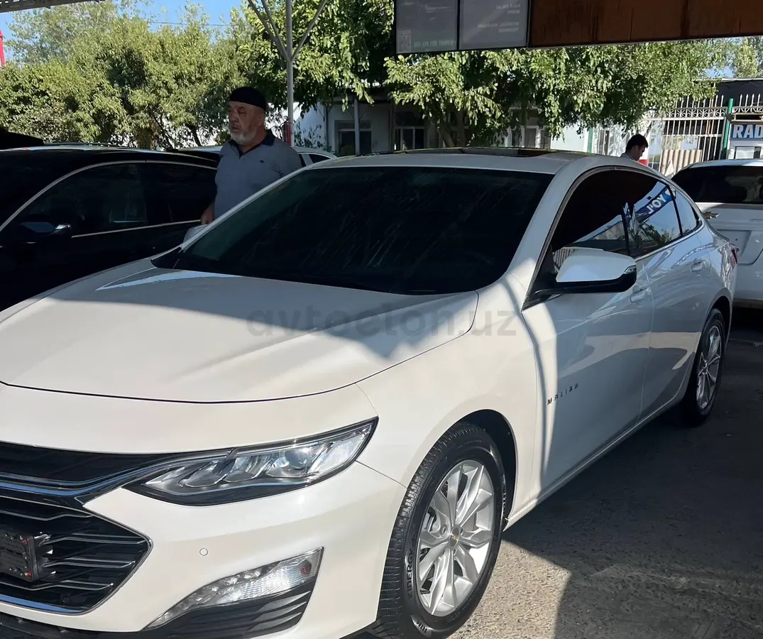 Chevrolet Malibu 2