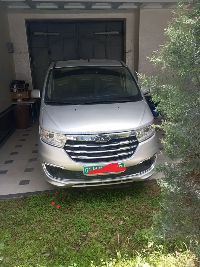 JAC M3