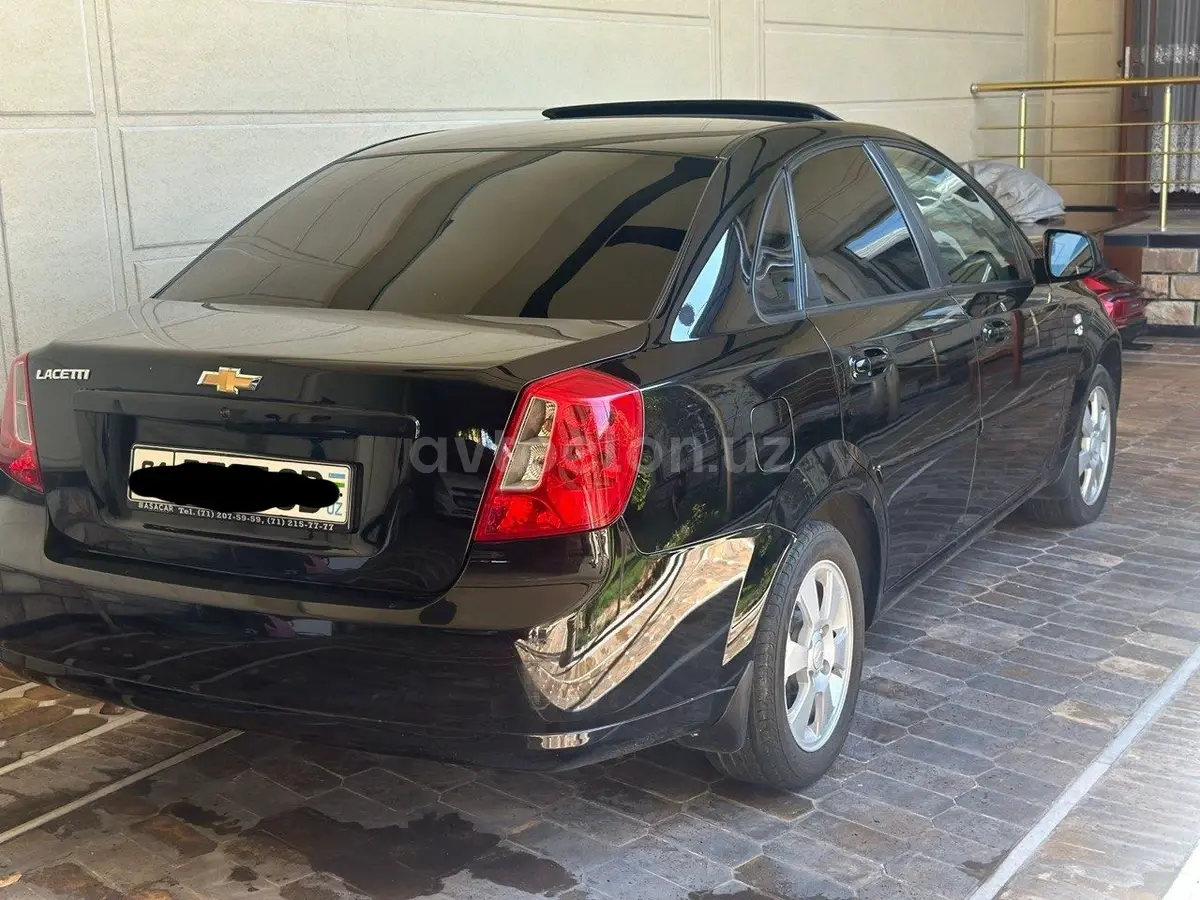 Chevrolet Gentra,  3 позиция