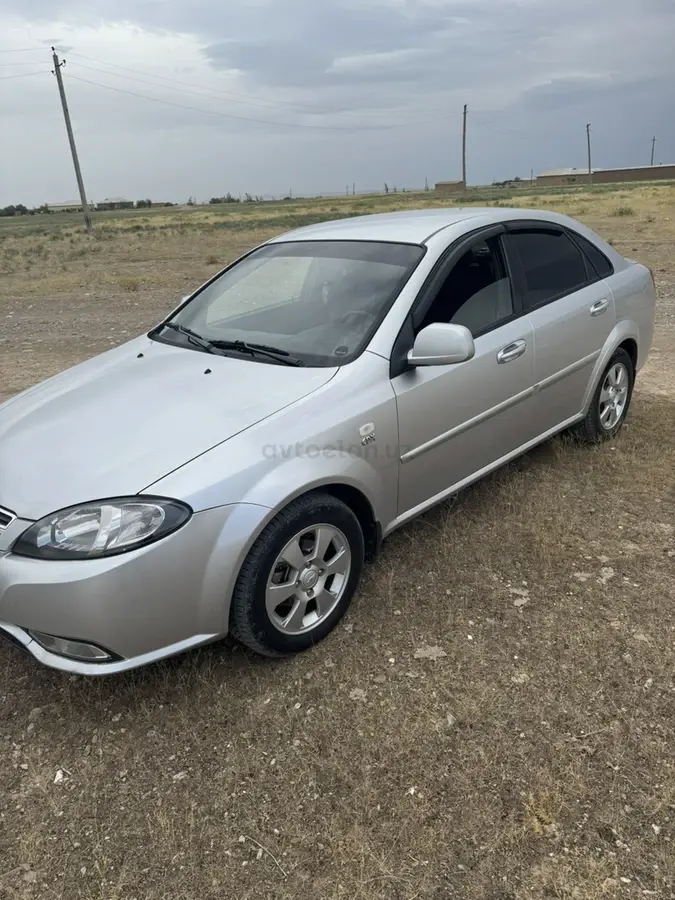 Chevrolet Gentra,  2 позиция