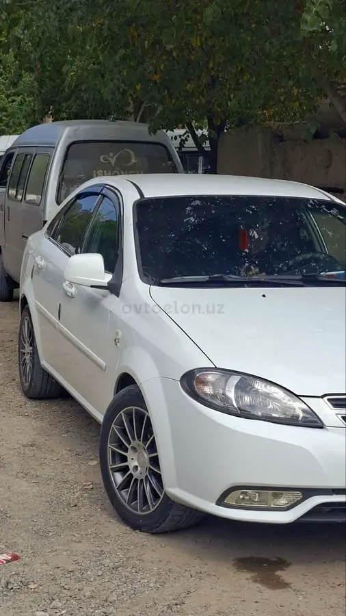 Chevrolet Lacetti,  2 позиция