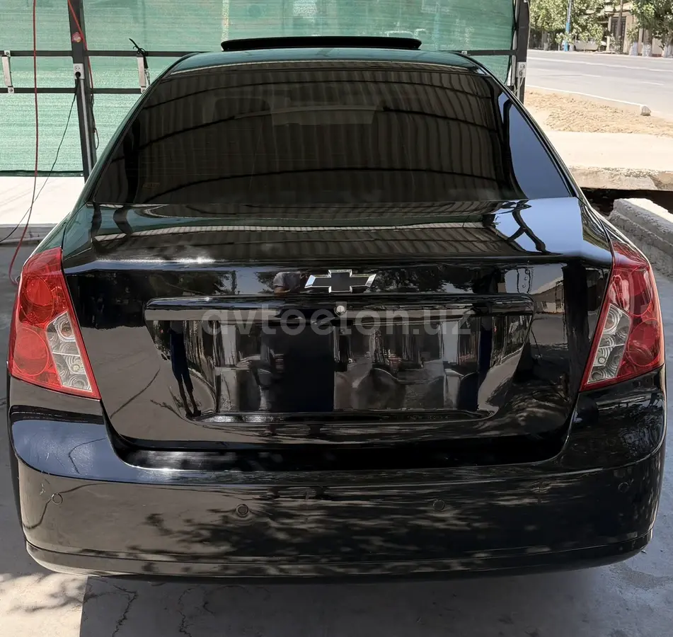 Chevrolet Gentra,  3 позиция