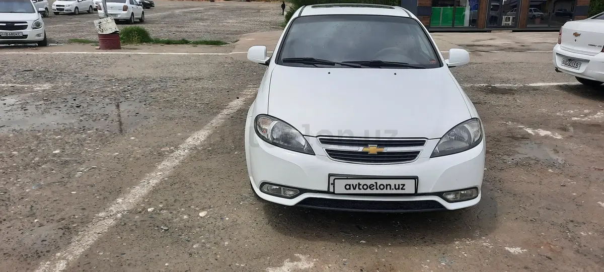 Chevrolet Gentra,  3 позиция