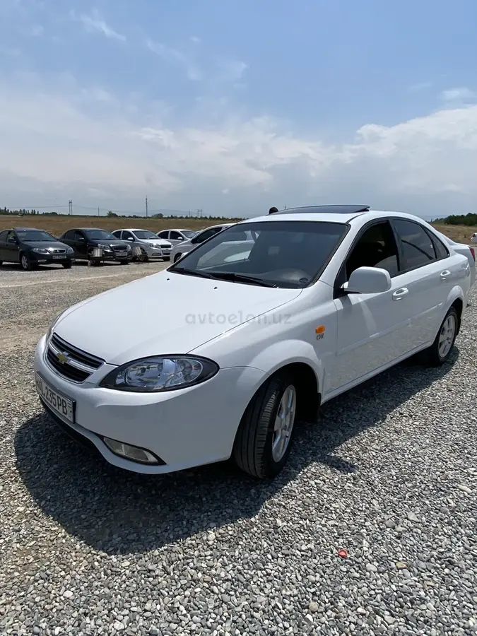 Chevrolet Gentra,  2 позиция