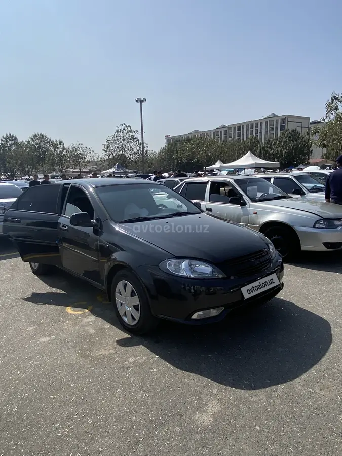 Chevrolet Gentra,  1 позиция