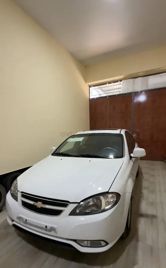 Chevrolet Gentra,  3 позиция