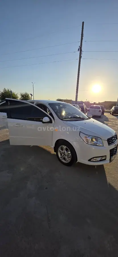 Chevrolet Nexia 3,  2 позиция