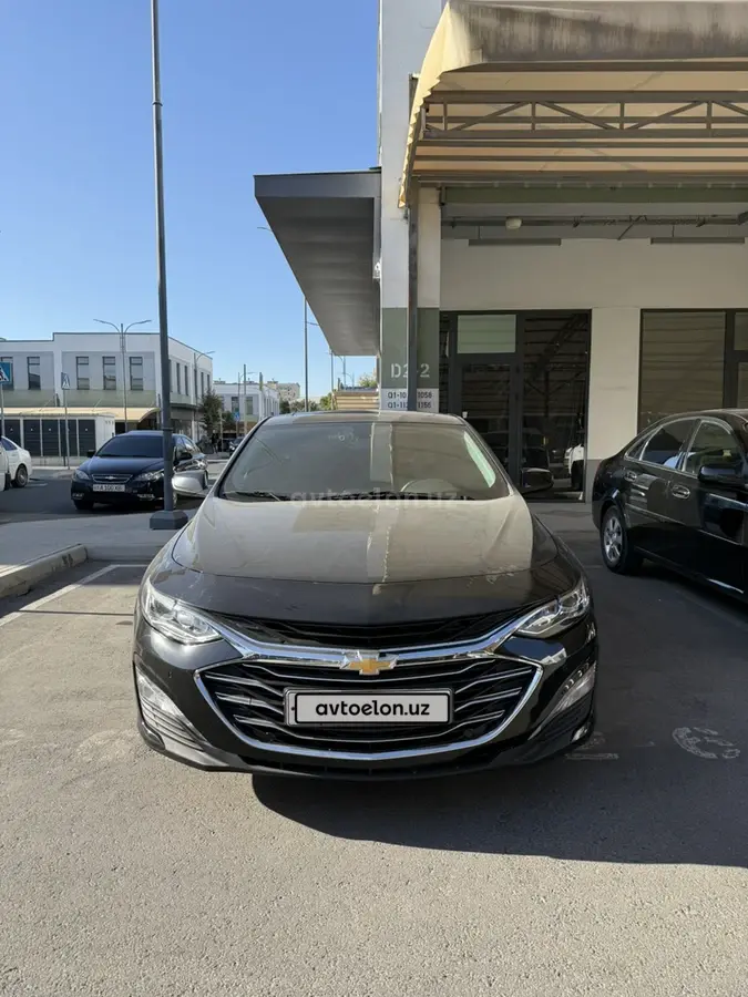 Chevrolet Malibu 2