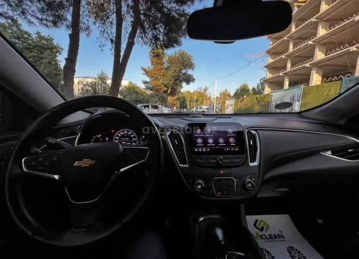 Chevrolet Malibu 2