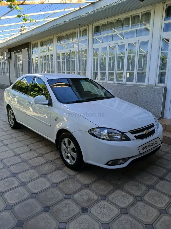 Chevrolet Gentra,  2 позиция
