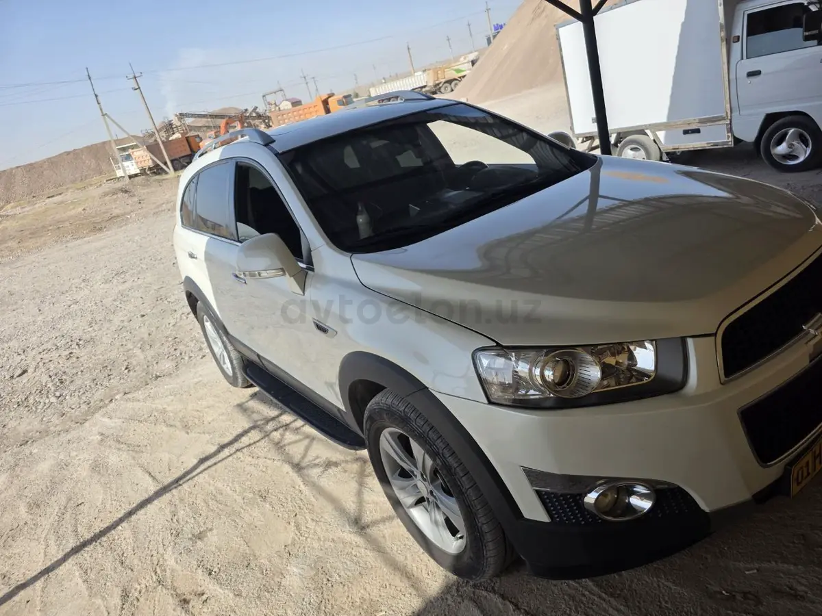 Chevrolet Captiva,  3 позиция