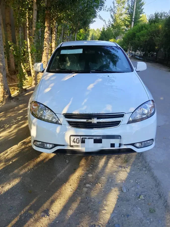 Chevrolet Gentra,  2 позиция