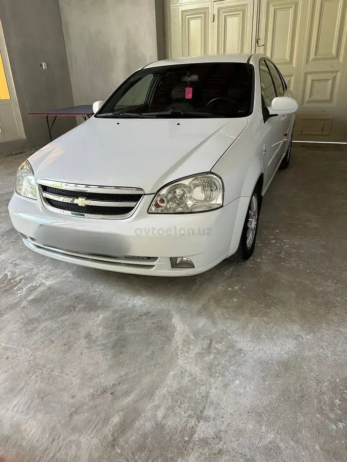 Chevrolet Lacetti,  3 позиция