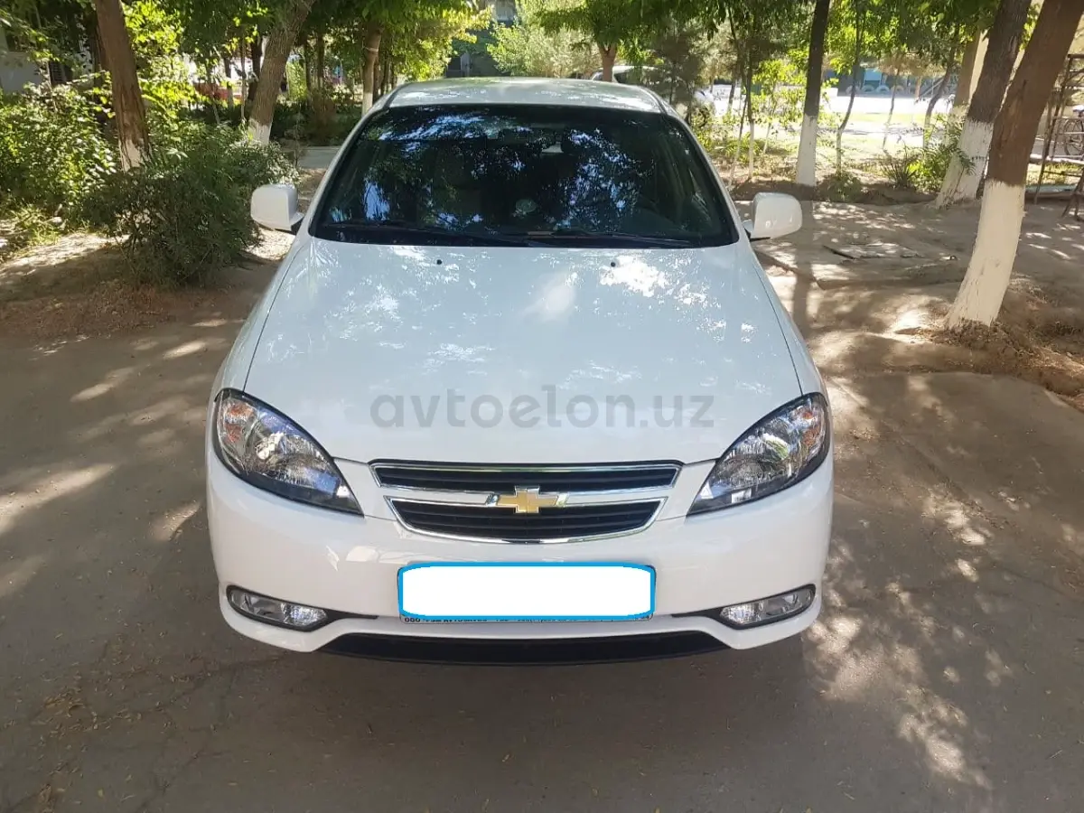 Chevrolet Gentra,  2 позиция