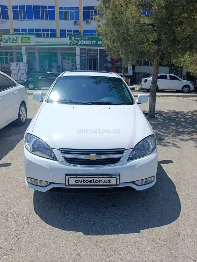 Chevrolet Gentra,  3 позиция