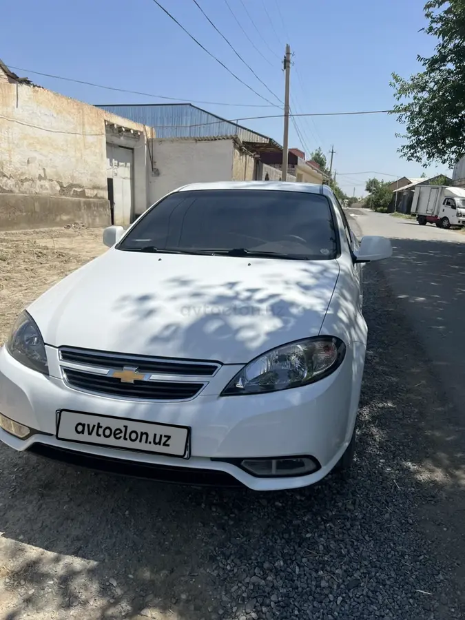 Chevrolet Gentra,  2 позиция
