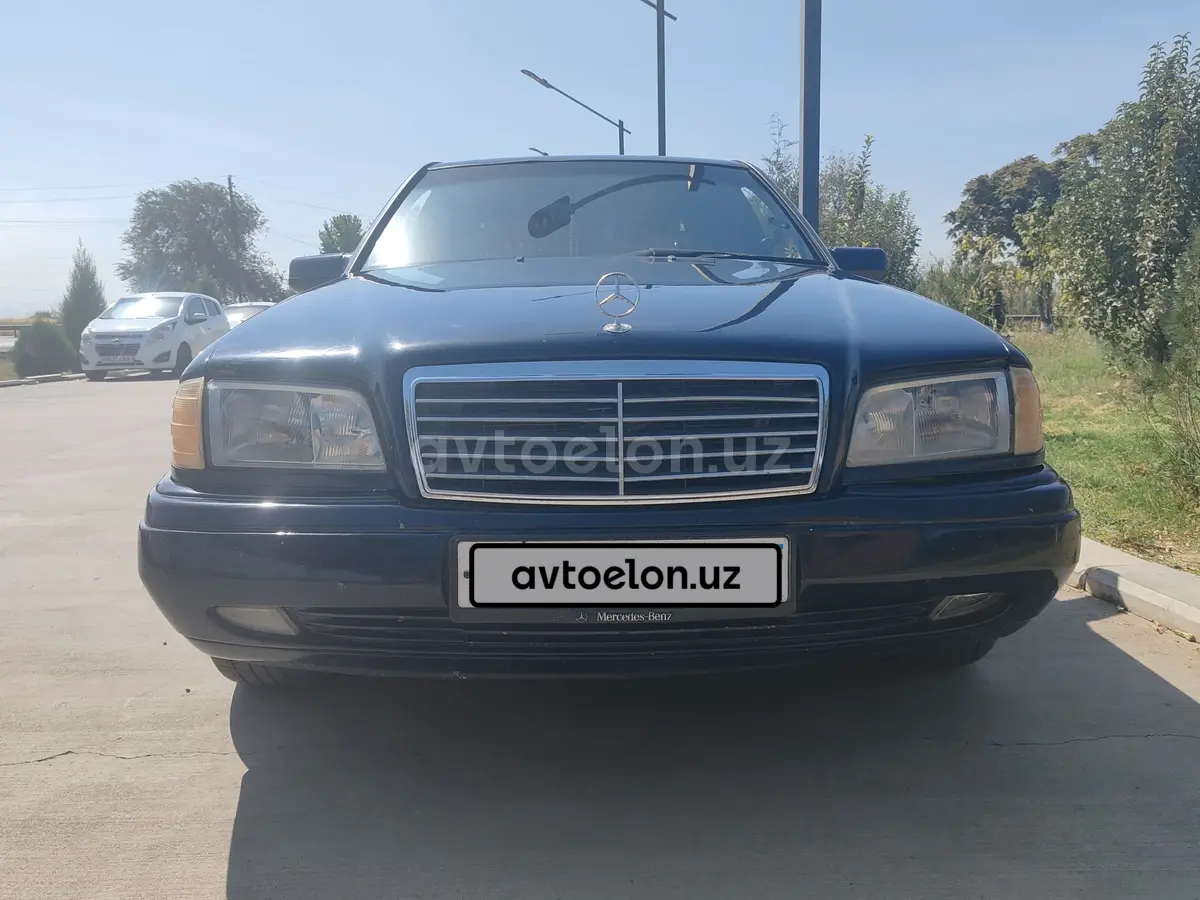 Mercedes-Benz C 180