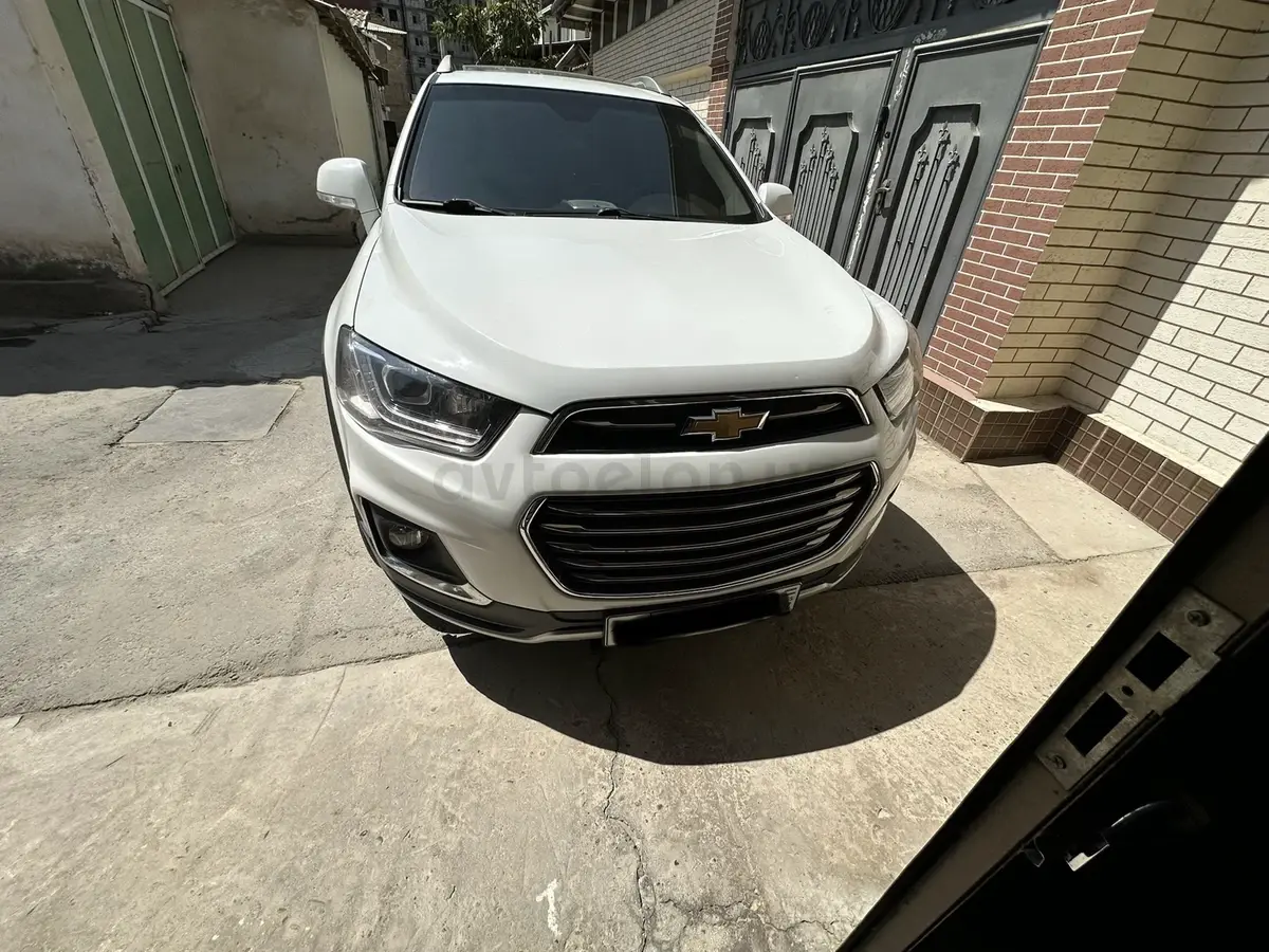 Chevrolet Captiva,  3 позиция