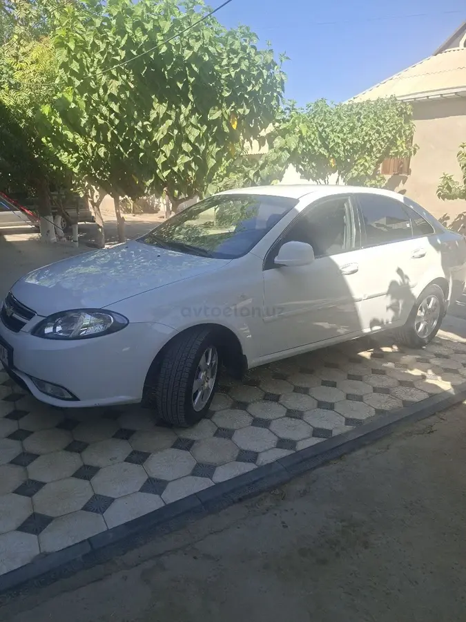 Chevrolet Lacetti,  1 позиция