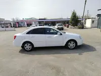 Белый Chevrolet Lacetti, 2 позиция 2013 года, КПП Механика, в Букинский район за 6 800 y.e. id7042476
