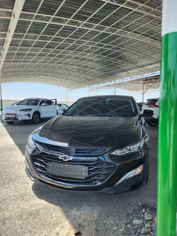 Chevrolet Malibu 2