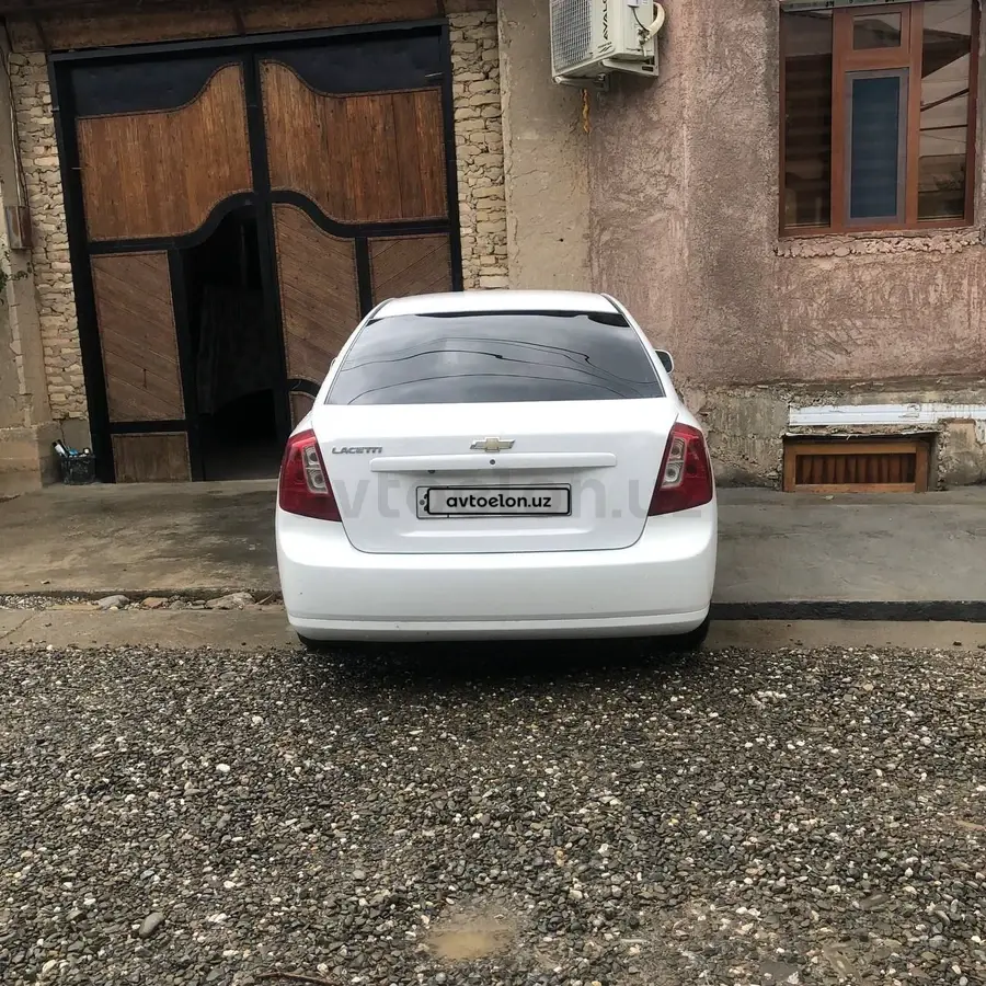 Chevrolet Gentra,  3 позиция