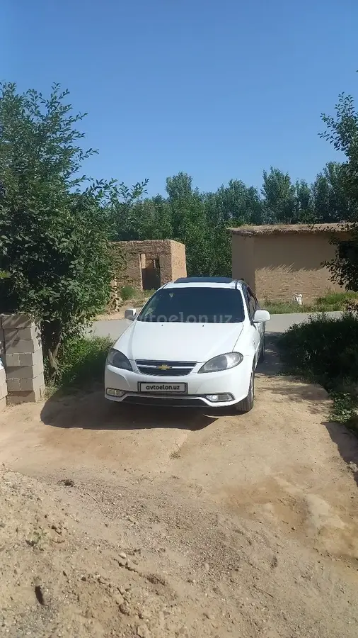 Chevrolet Lacetti,  3 позиция
