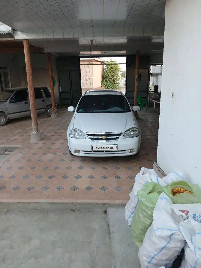 Chevrolet Lacetti,  3 позиция