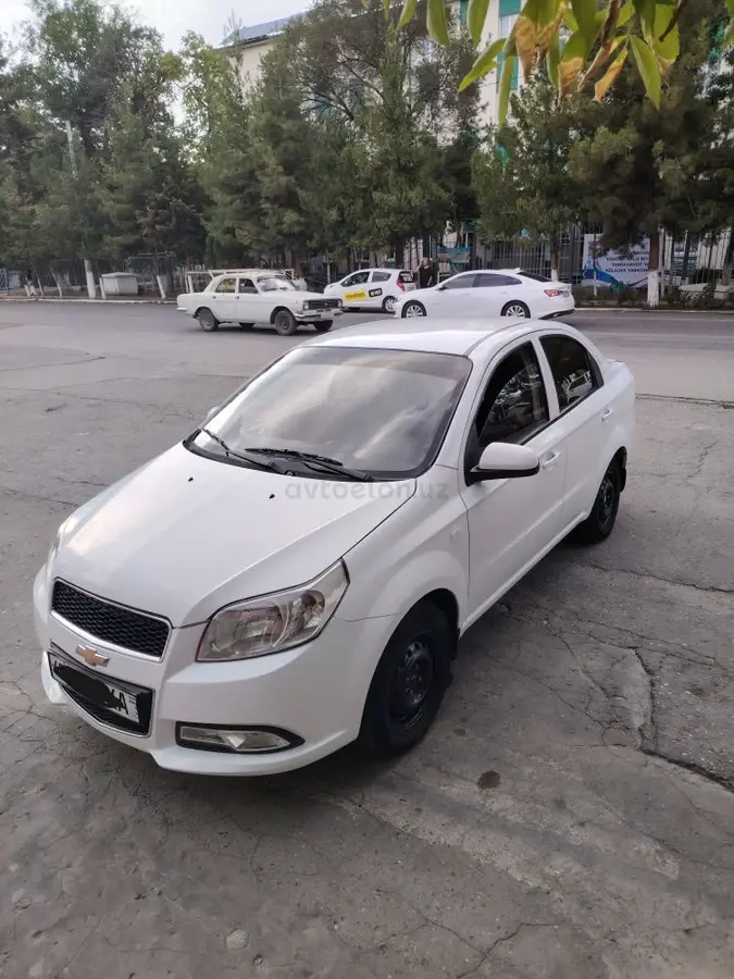 Chevrolet Nexia 3,  1 позиция