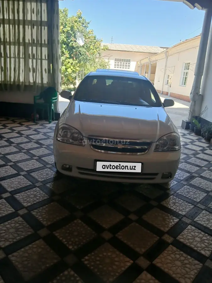 Chevrolet Lacetti,  3 позиция