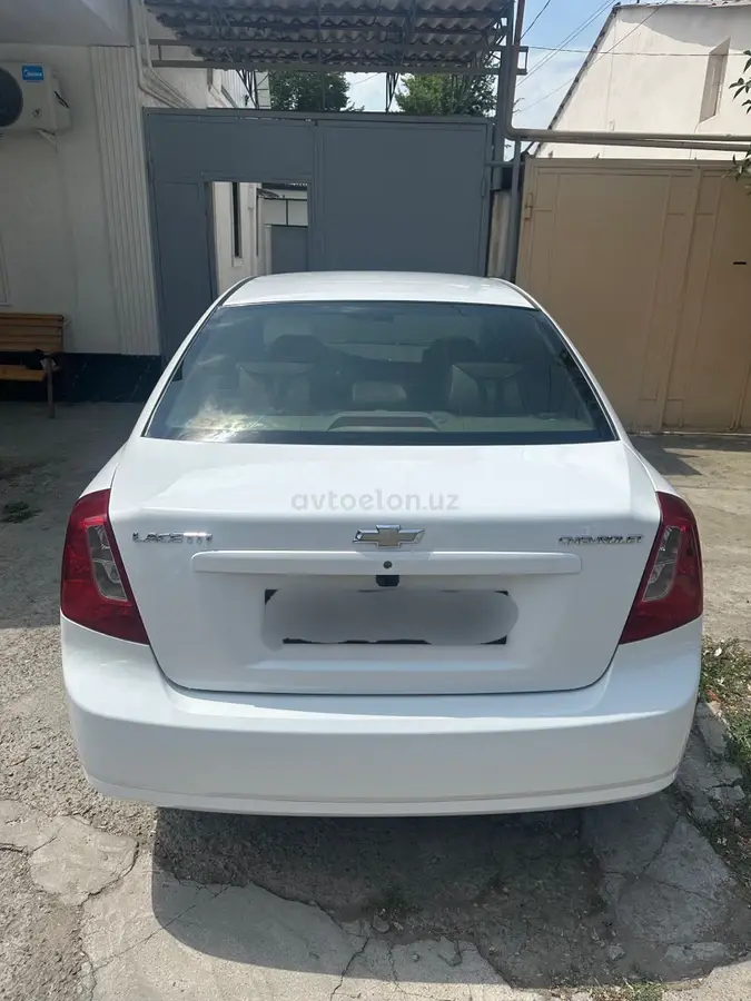 Chevrolet Gentra,  3 позиция