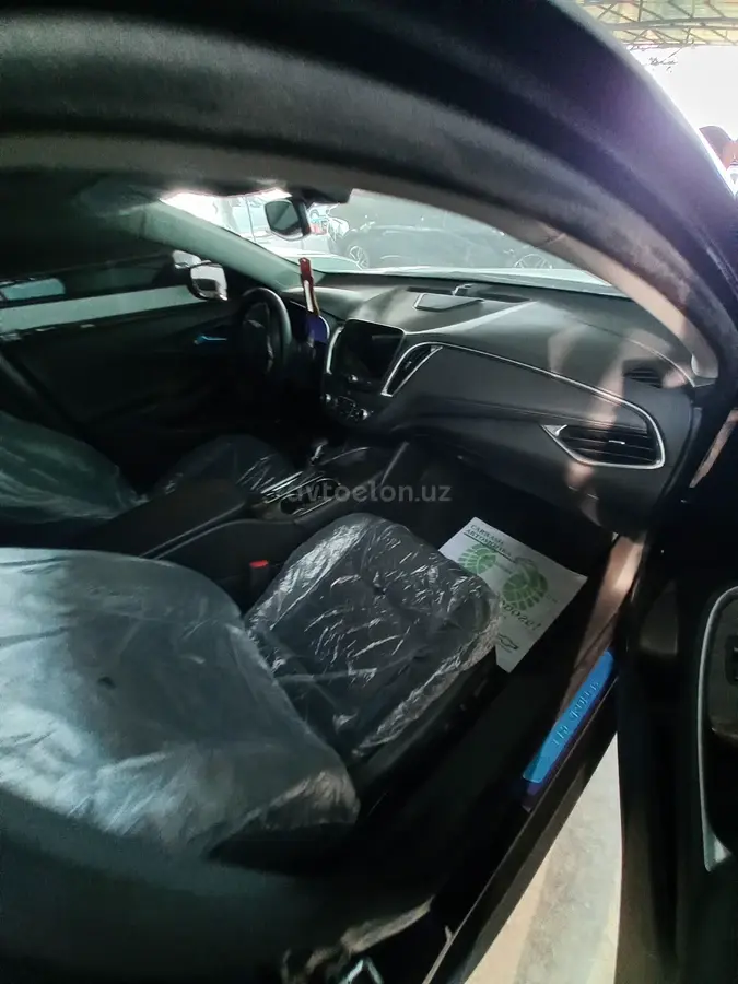 Chevrolet Malibu 2