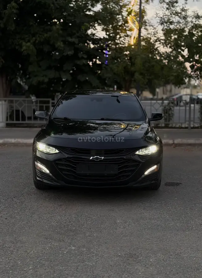 Chevrolet Malibu XL